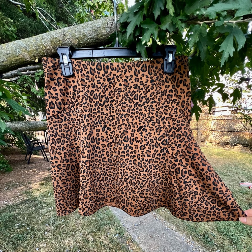 NWT vintage y2k Skirt The Limited Cheetah Cat Leopard Print Fishtail Mini S